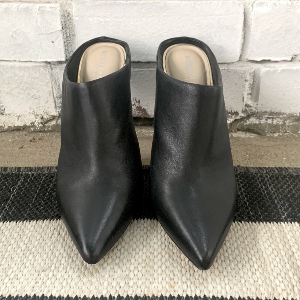 Kenneth Cole 9.5 Black Leather 5in Stiletto Mules